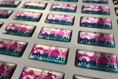 Hyperlocal kristallkleebised